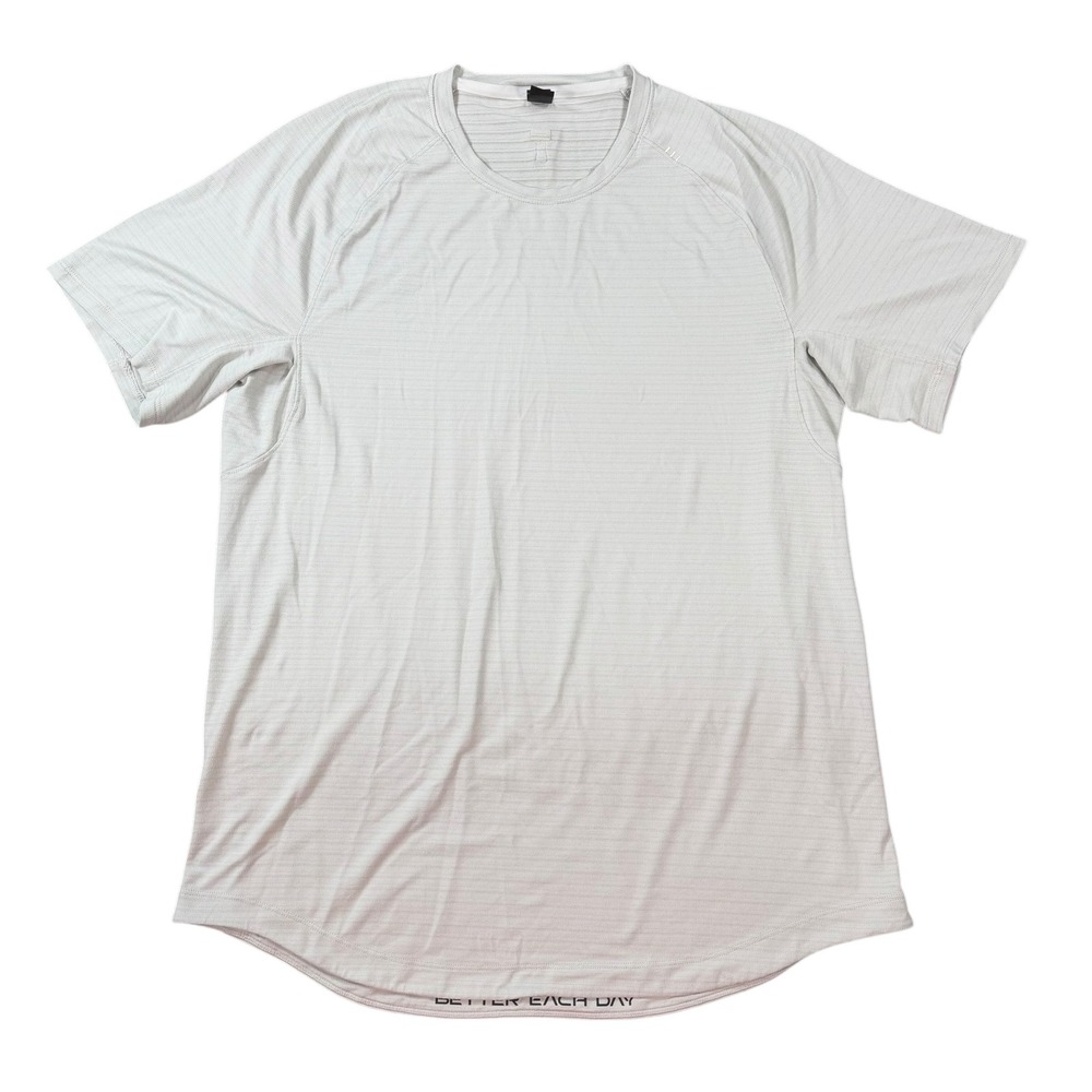 Lululemon Mens Metal Vent Tech Light Grey Short Sleeve T-Shirt Size L